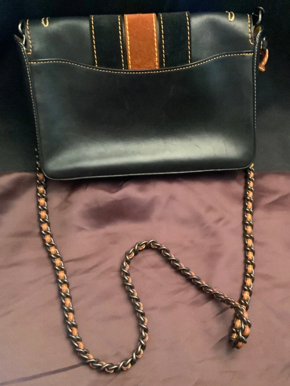 Vintage Coach black Dinky 24 Crossbody Purse